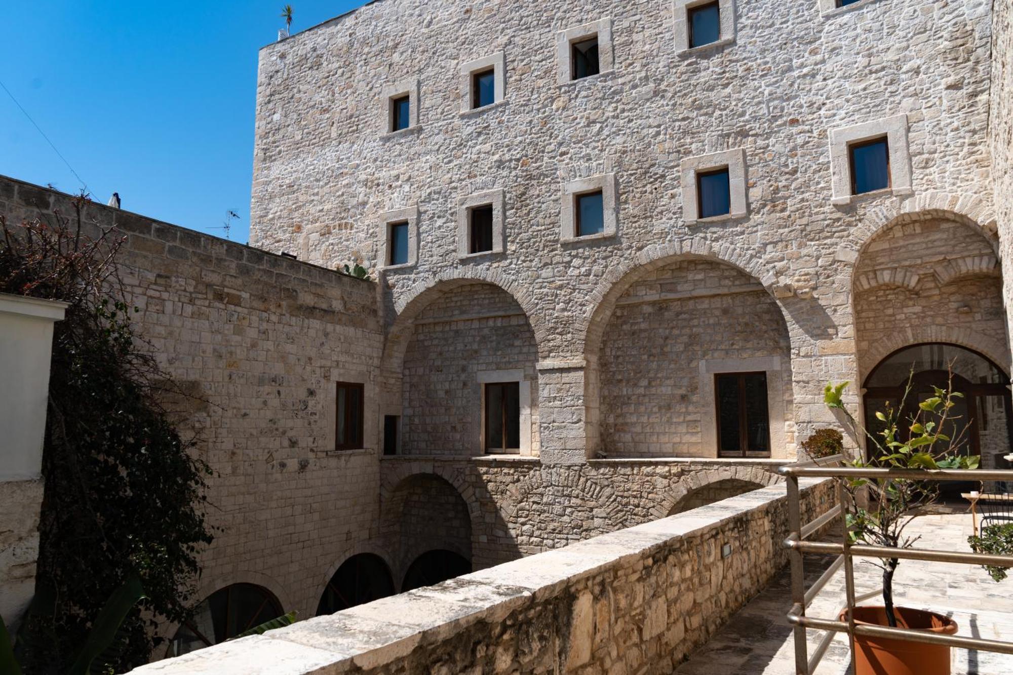 ג'ובינאצו S. Martin Hotel מראה חיצוני תמונה
